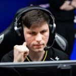 Valeriy Vakhovskiy, o b1t, jogador profissional de CS2, no Natus Vincere (NAVI)
