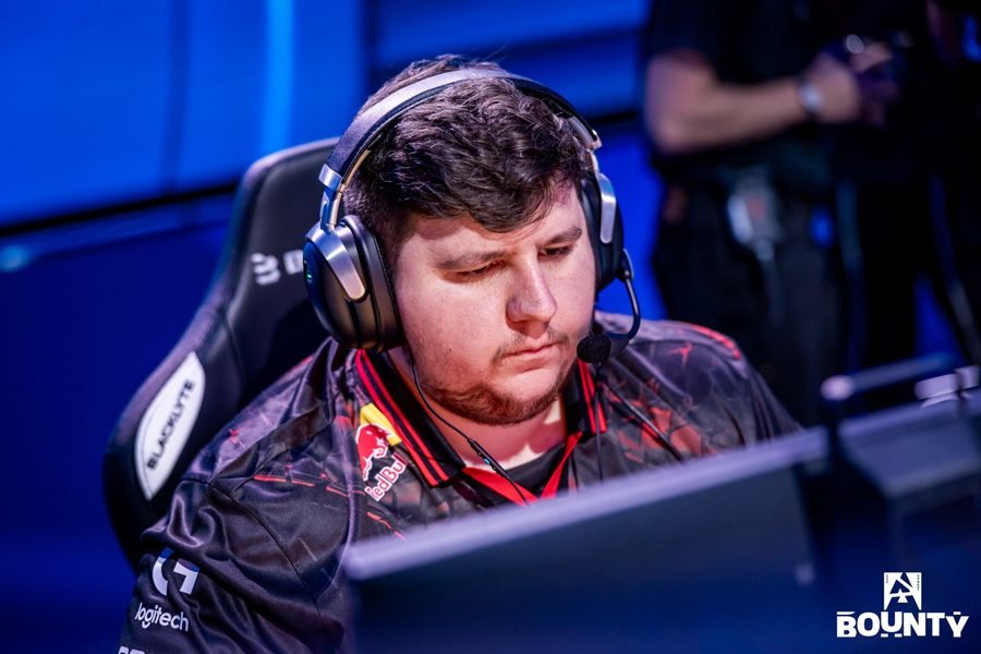 Nikita Martynenko, o HeavyGod, jogador profissional de CS2, no G2 Esports