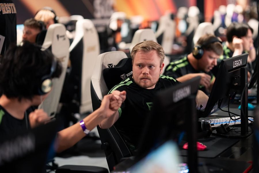 Emil Reif, o Magisk, jogador profissional de CS2, no BC.Game