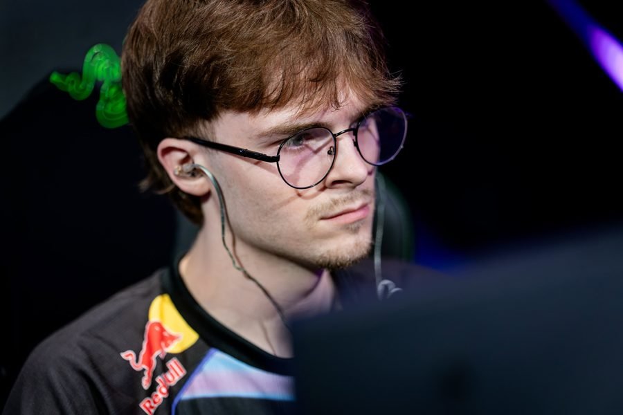 Marshall Massey, o N4RRATE, Americas / Support-Flex de Valorant, no Karmine Corp (retornou em 03/2026, ex-Sentinels)