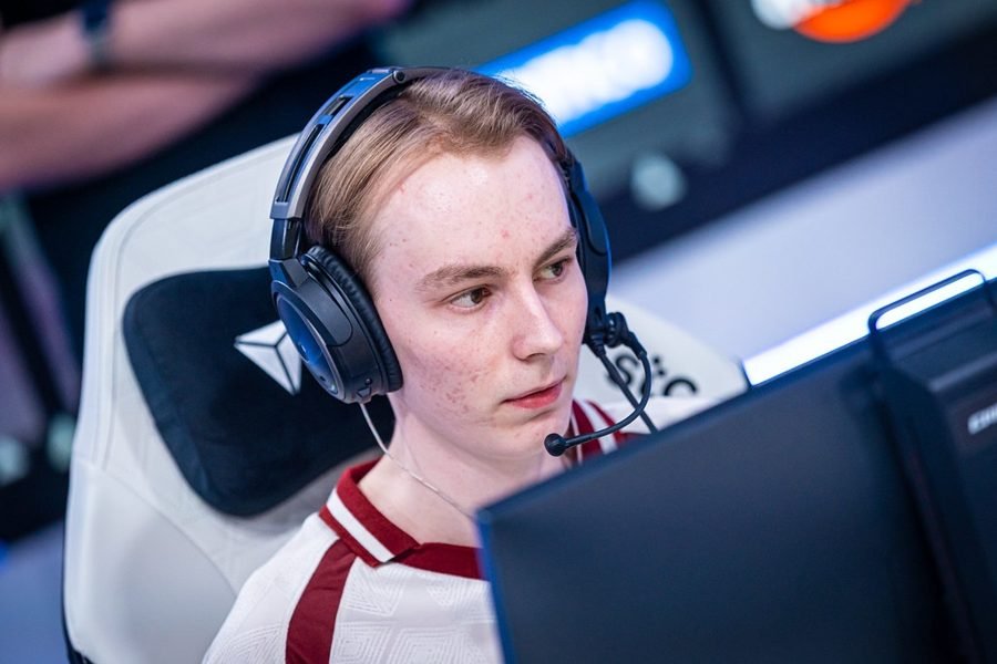 Linus Bergman, o nilo, Sweden (Europe) - Rifler de CS2, no HEROIC
