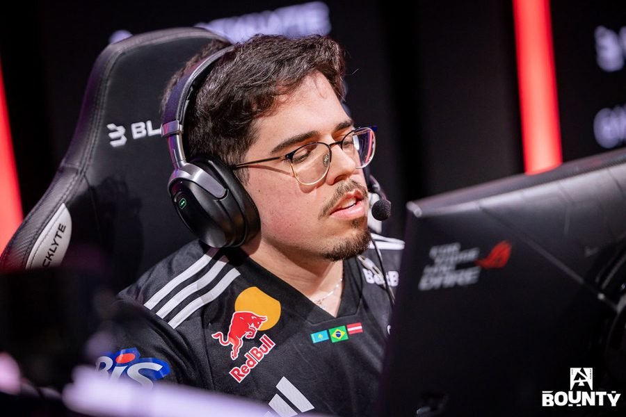 Yuri Santos, o yuurih, referencia do CS brasileiro, jogador profissional de CS2 no FURIA