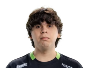 Lucas Sebastian Fé, o Kaze, Mid de LoL na LOUD